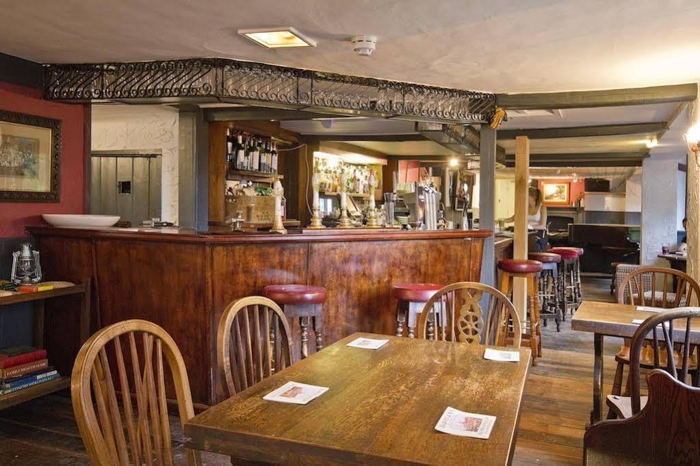 The May Garland Inn Hellingly Exterior foto